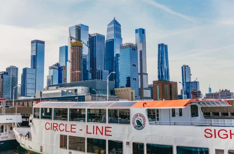 NYC: Statue of Liberty Express Skip-the-Box-Office Cruise - Comfort on board: cabins, deck space, and Wi‑Fi