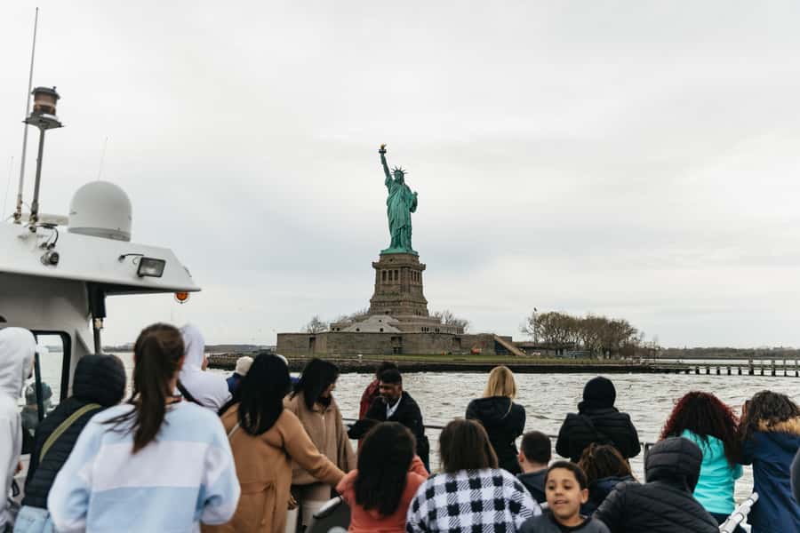NYC: Statue of Liberty Express Skip-the-Box-Office Cruise - The downtown run: One World Trade Center and the Seaport area