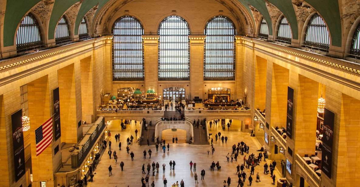 NYC: The Secrets of Grand Central Terminal - Meeting at Track 29: Getting Oriented Fast in the Main Atrium