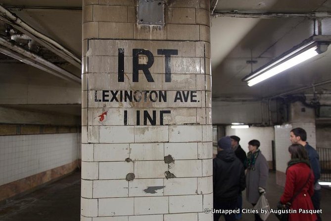 NYC Underground Subway Walking Tour - A View Toward Brooklyn and the “Bigger Map” Moment