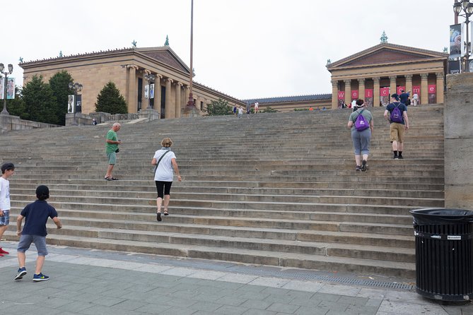 Philadelphia and Amish Country, 1-Day Tour from NYC - The clock in Philadelphia: fast stops, free time, and where you might feel rushed