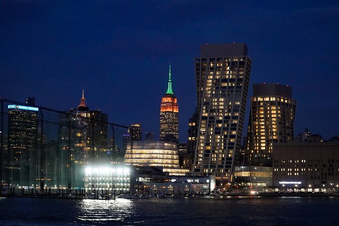 Starship Landmark 90 Minute Sightseeing Cruise - Brooklyn Bridge and the Manhattan Icons You’ll Actually Recognize