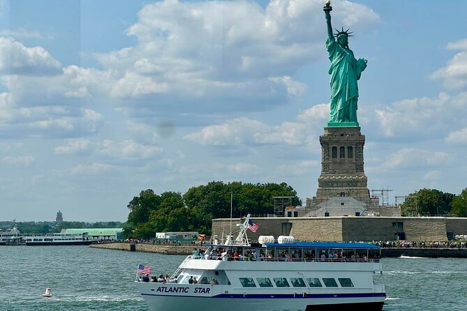 Starship Landmark 90 Minute Sightseeing Cruise - Onboard Photographer: Included Souvenir vs What Can Go Wrong