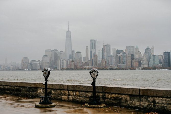 Statue of Liberty and Ellis Island Tour - Meeting at 24 State St at 9:00 am without stress