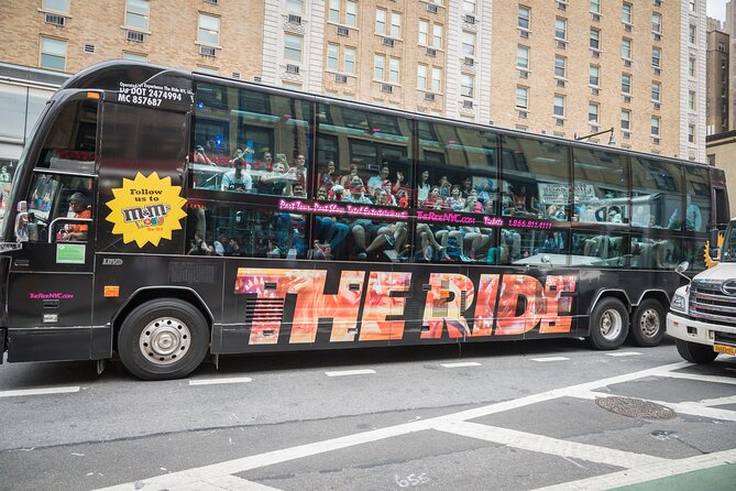 The RIDE Experience Theatrical Bus Tour - Street performers on the sidewalk: the moments that change the pace