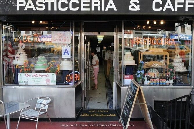 True Crime NYC: Mafia Walk w/Ret. NYPD Detective and Local Food - Liz Christy Bowery Houston Community Garden: a surprising connection