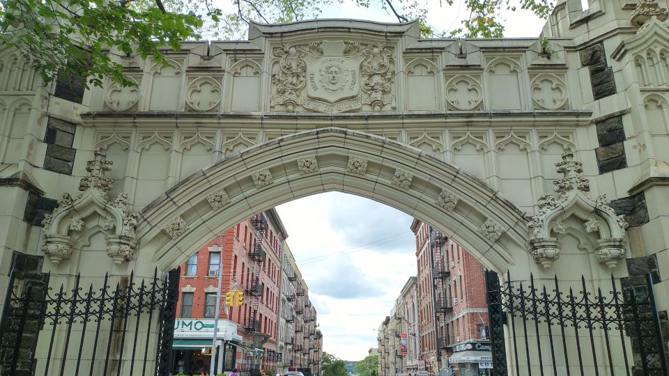 West Harlem: Gospel Church Service and Sunday Walking Tour - Meeting at 700 St Nicholas: Getting there without stress